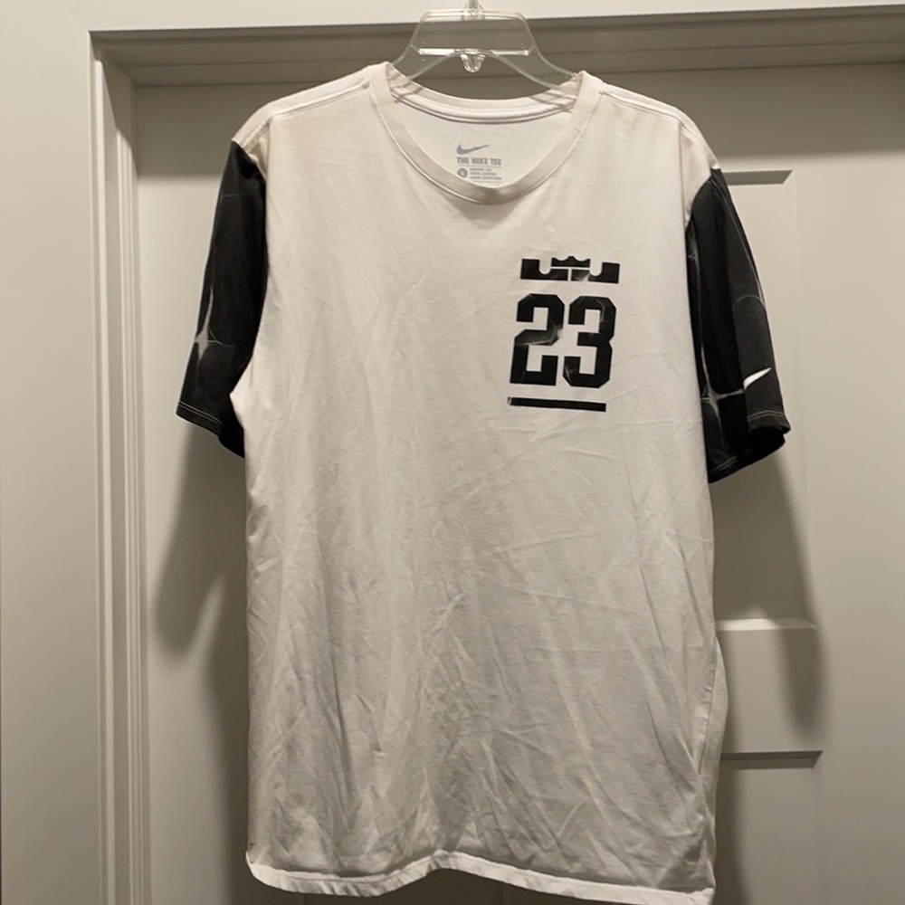 Men’s Nike Lebron Black and White Tee Size Large